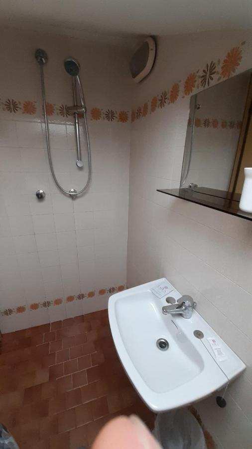 Hotel Elisabetta 2 Stelle Cattolica Habitación foto